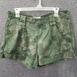 American Eagle Outfitters Women's Shorts Size 10 Green Tropical Cuffs